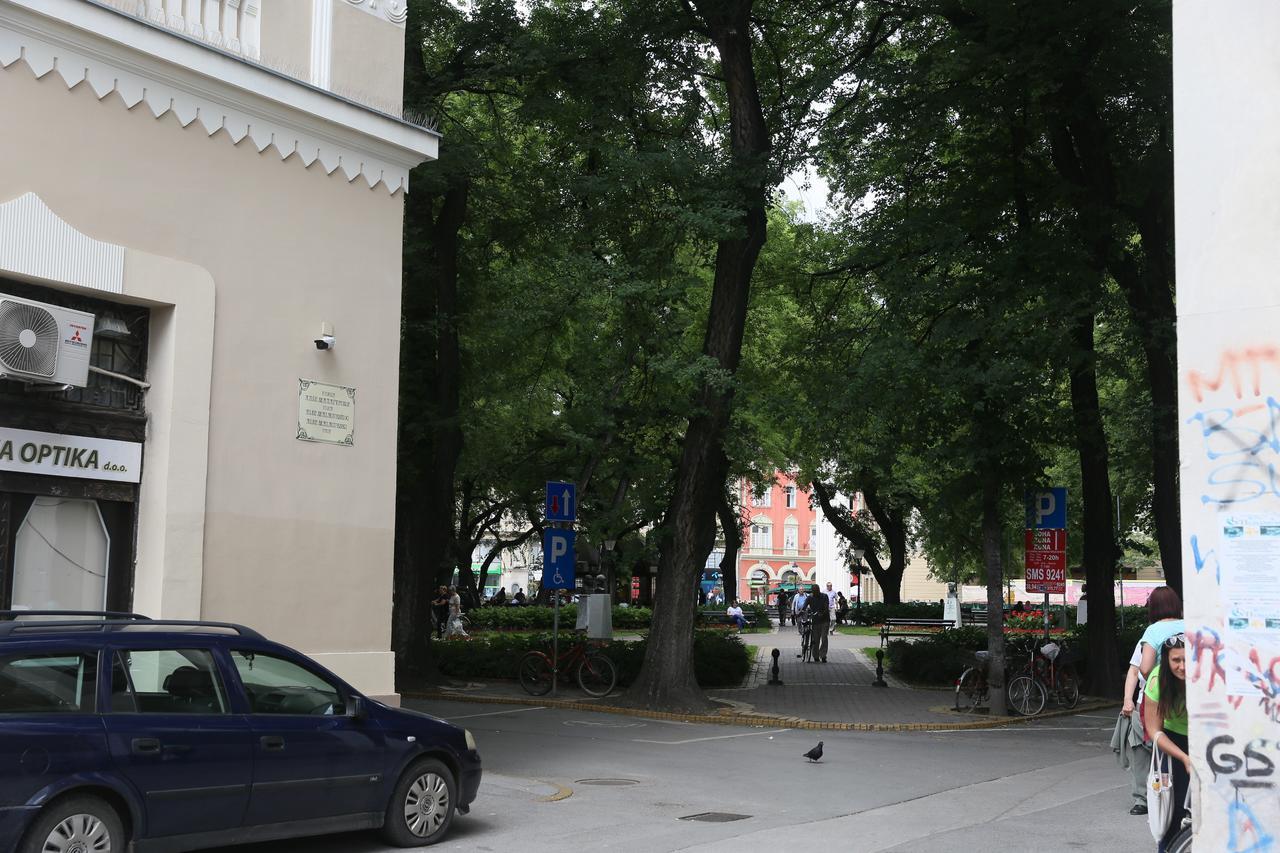 Apartman Centar 2 수보티차 외부 사진
