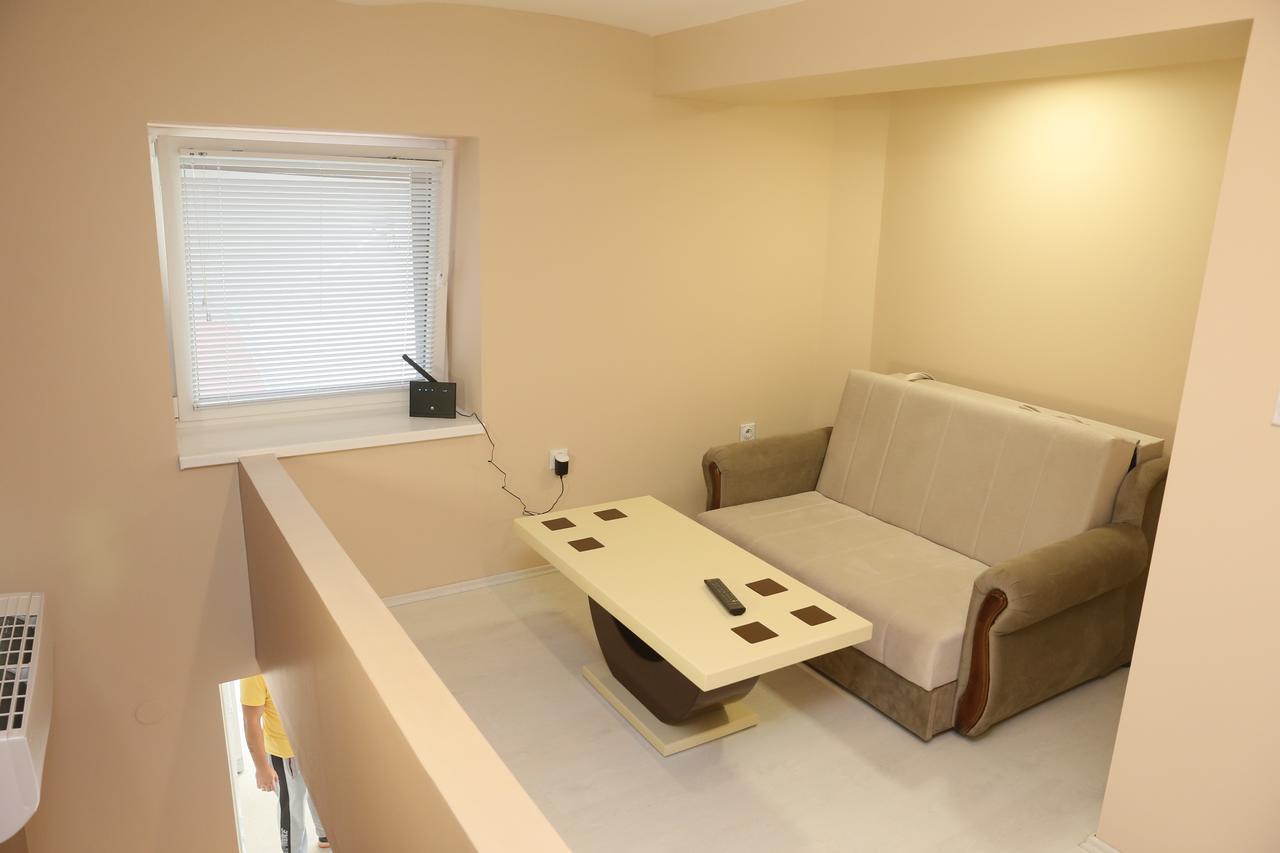 Apartman Centar 2 수보티차 외부 사진